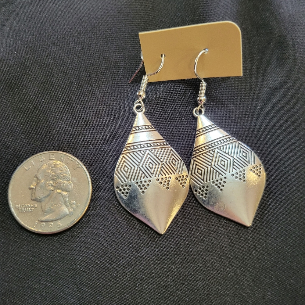 New Silver Tone Dangling Earrings